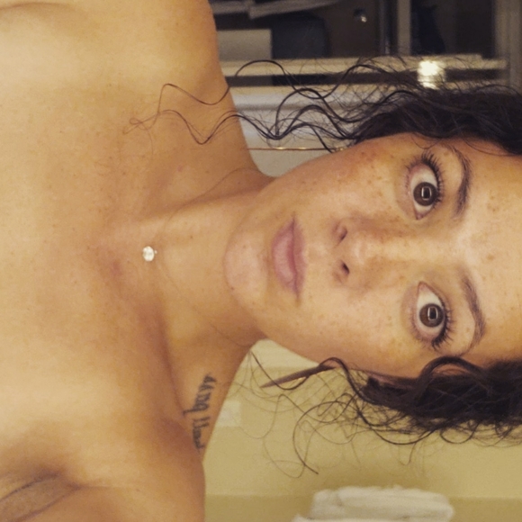 Meet your Posher, Victoria - Picture 1 of 1